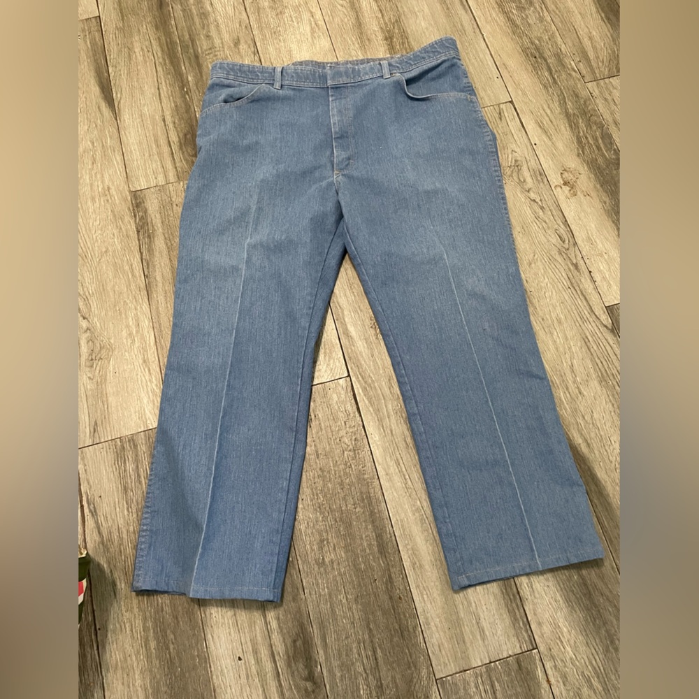 Wrangler 100% Cotton Men’s 40x 30 Light wash Straight leg Denim Jeans
